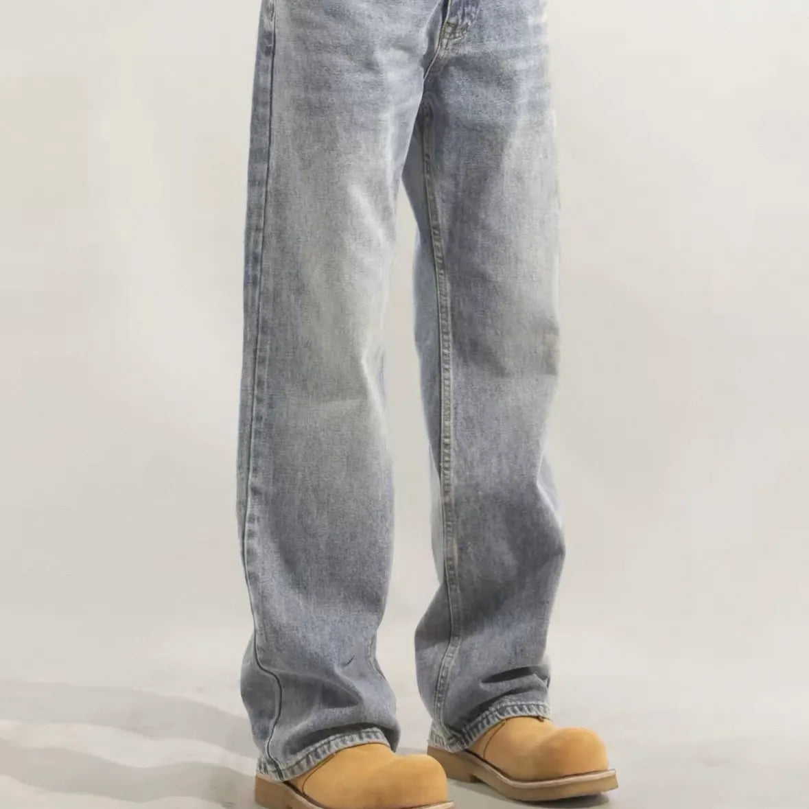 Loose Straight Leg Jeans