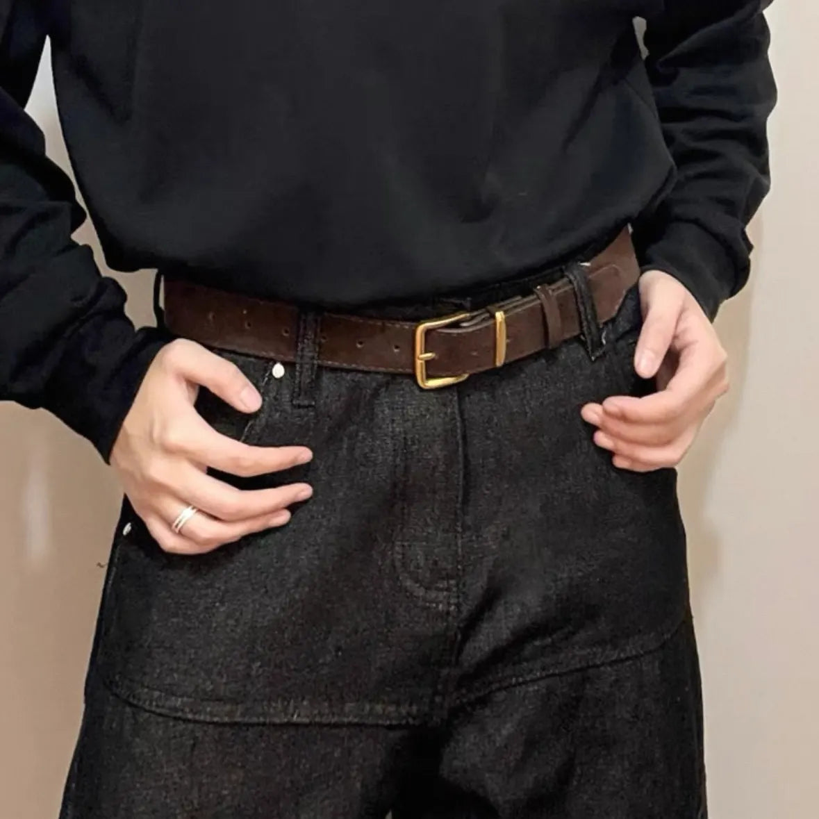 EMBOSSED COWHIDE BELT