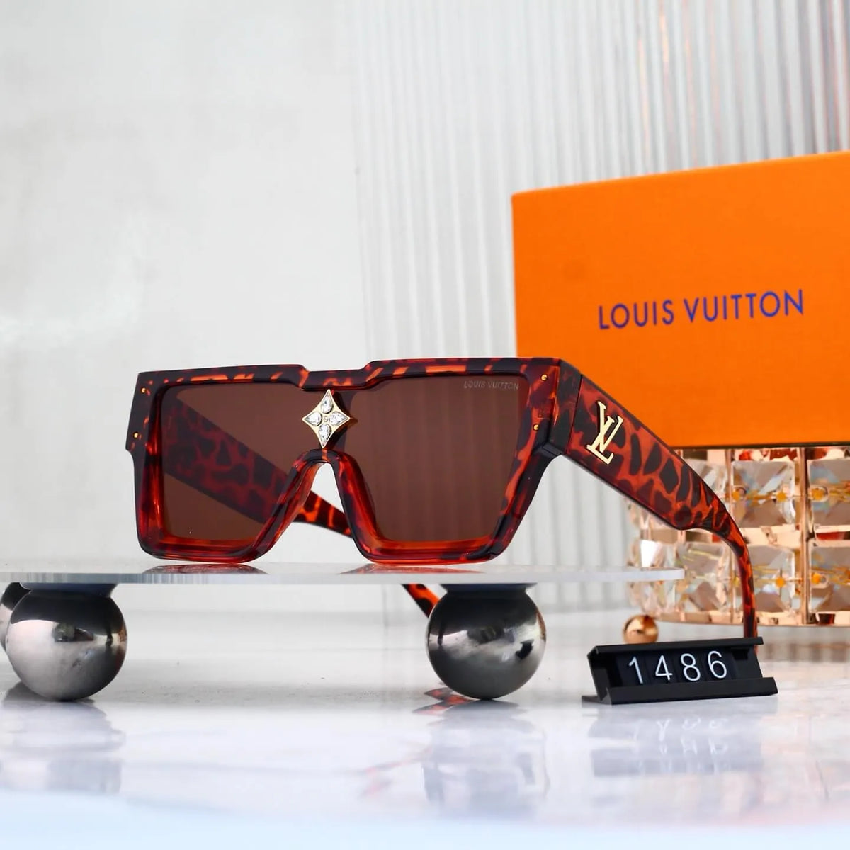 Four-Leaf Clover Diamond Sunglasses